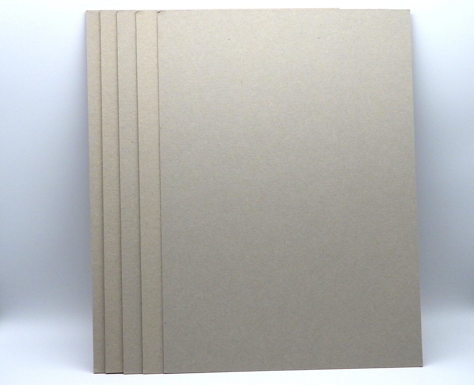 Neuer Graukarton ab Lager erhältlich